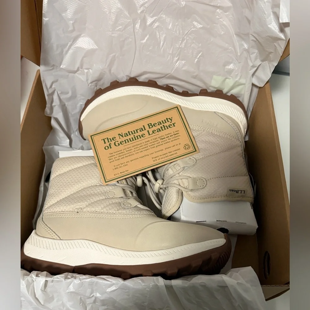 NEW  L.L. Bean Kids Boots in Cream and Brown